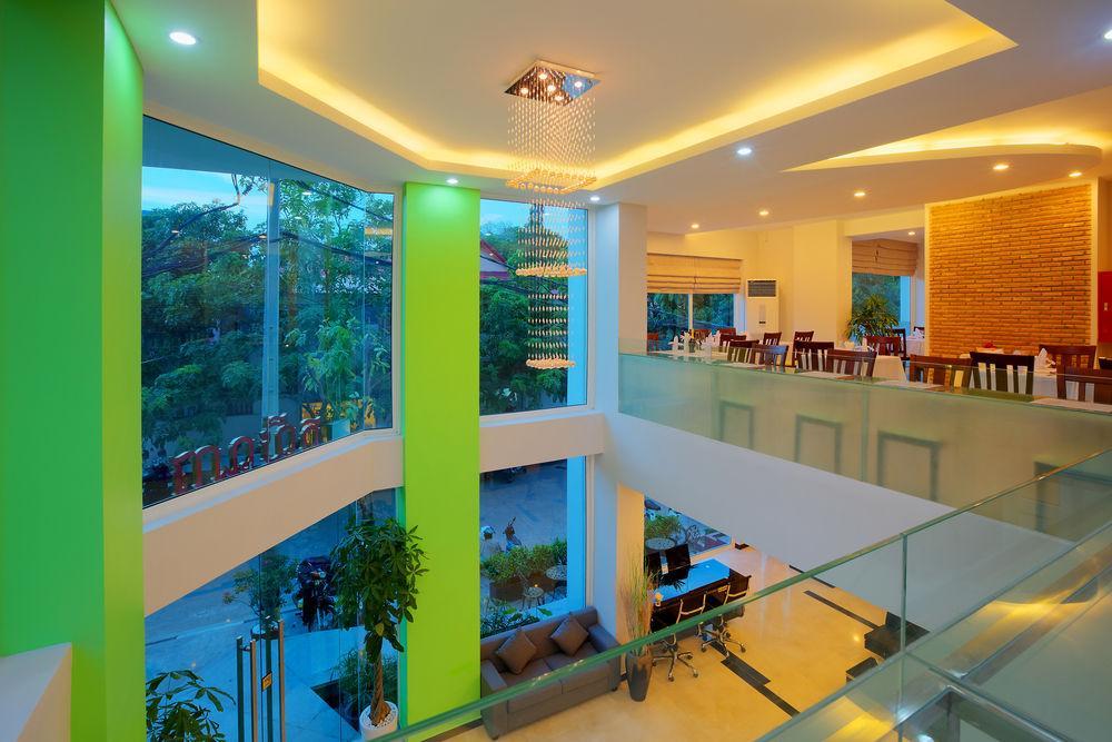 Colina Sky Hotel Phnom Penh Bagian luar foto