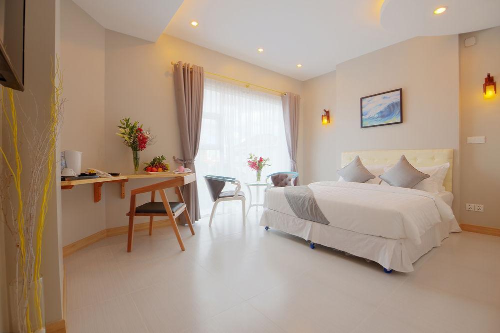 Colina Sky Hotel Phnom Penh Bagian luar foto