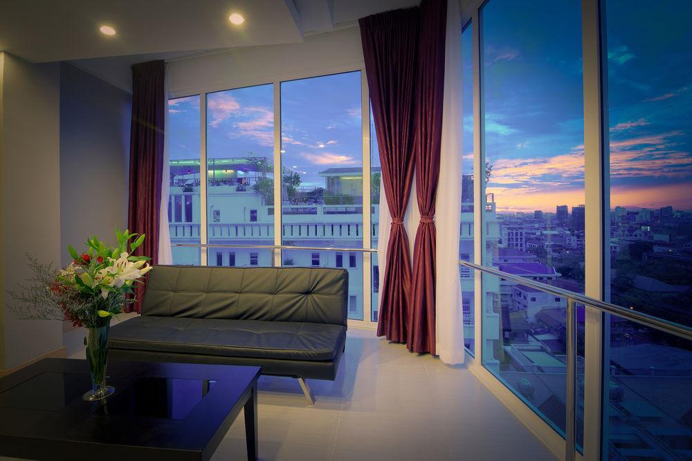Colina Sky Hotel Phnom Penh Bagian luar foto