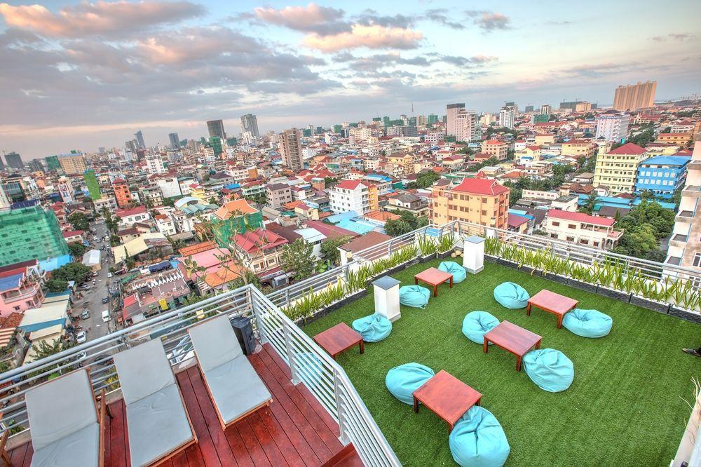 Colina Sky Hotel Phnom Penh Bagian luar foto