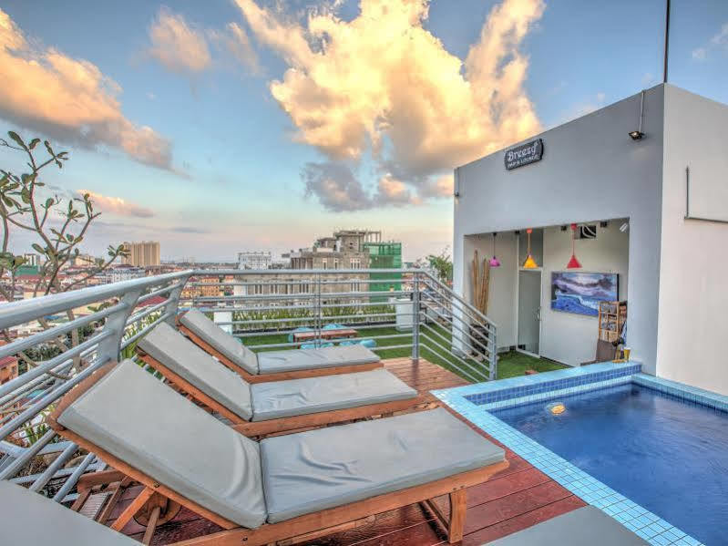 Colina Sky Hotel Phnom Penh Bagian luar foto