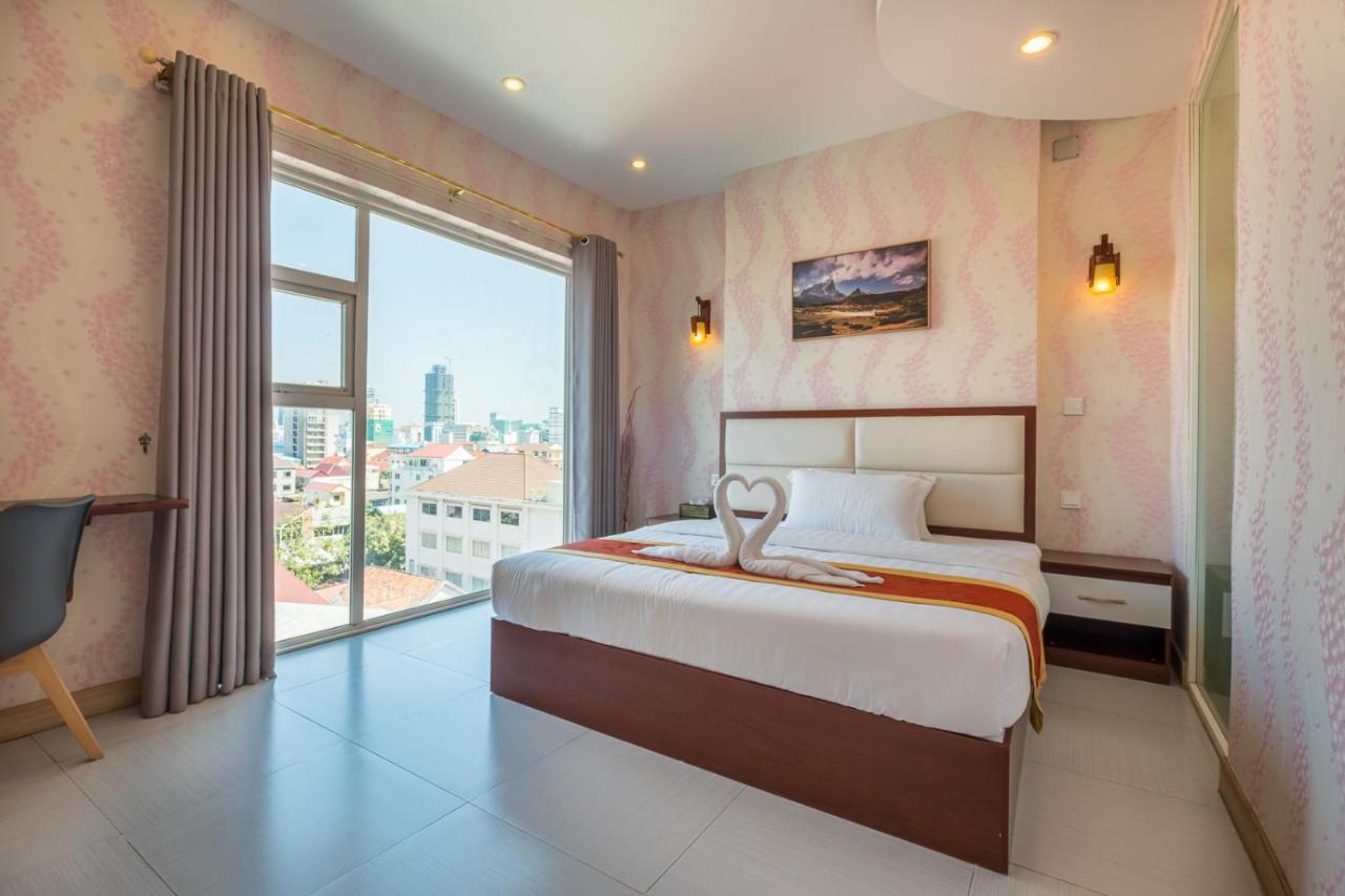 Colina Sky Hotel Phnom Penh Bagian luar foto