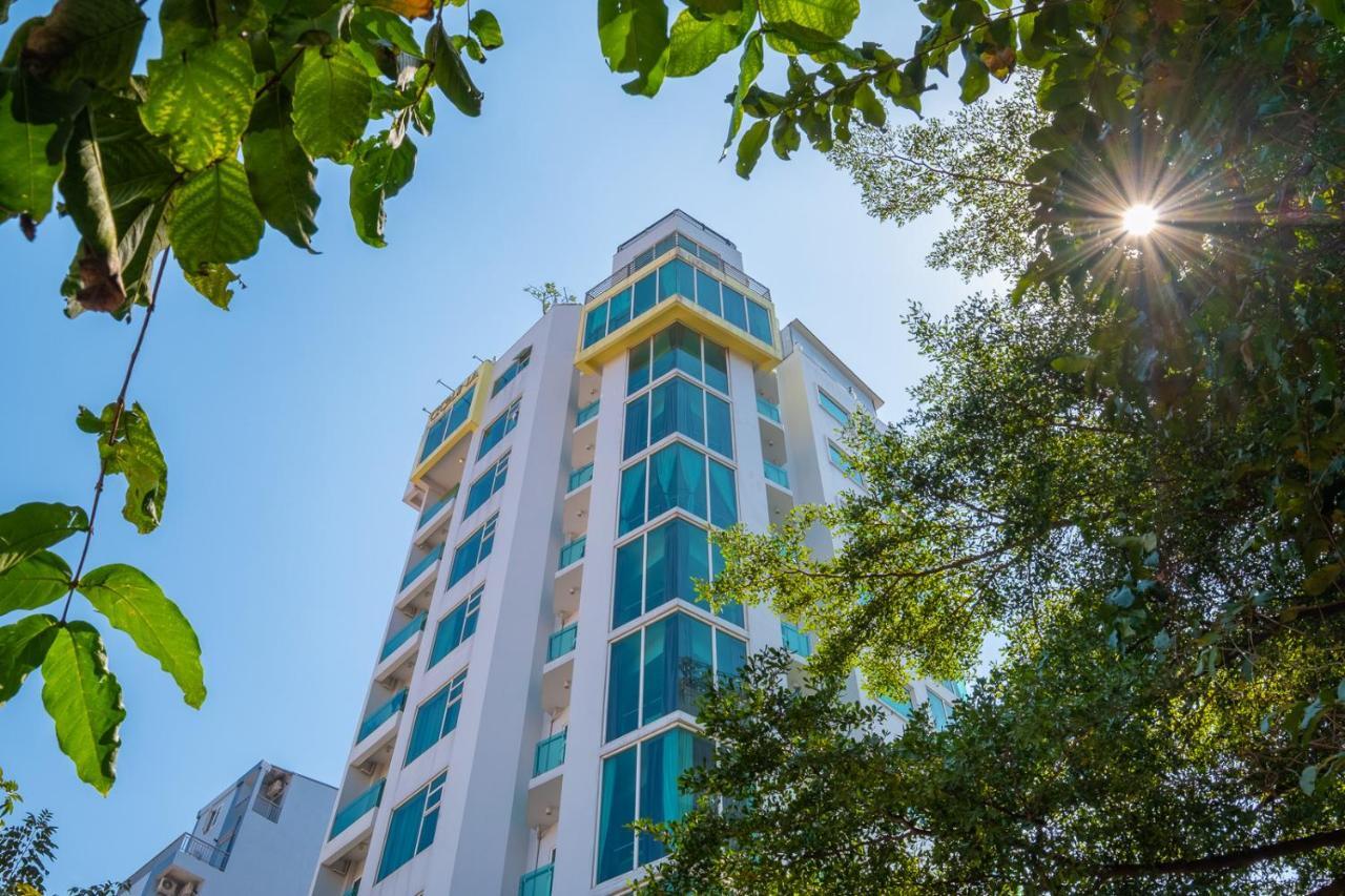 Colina Sky Hotel Phnom Penh Bagian luar foto