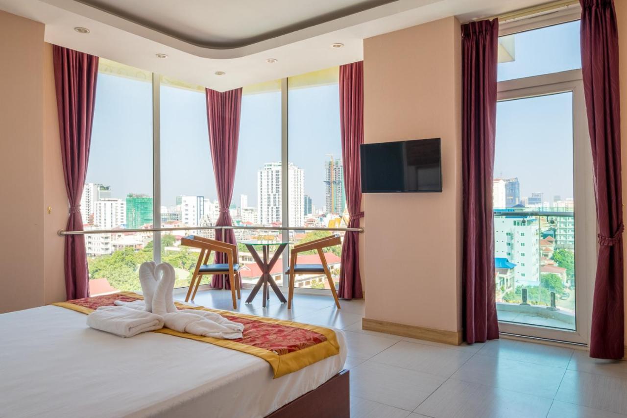 Colina Sky Hotel Phnom Penh Bagian luar foto
