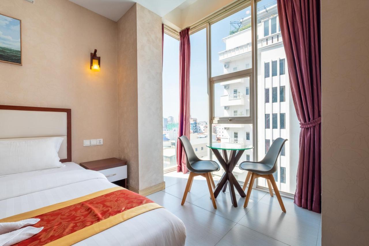 Colina Sky Hotel Phnom Penh Bagian luar foto