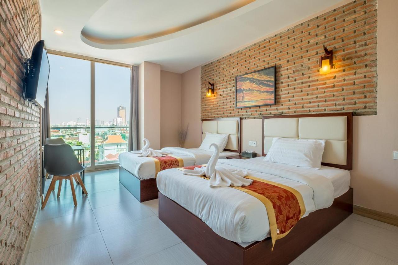 Colina Sky Hotel Phnom Penh Bagian luar foto