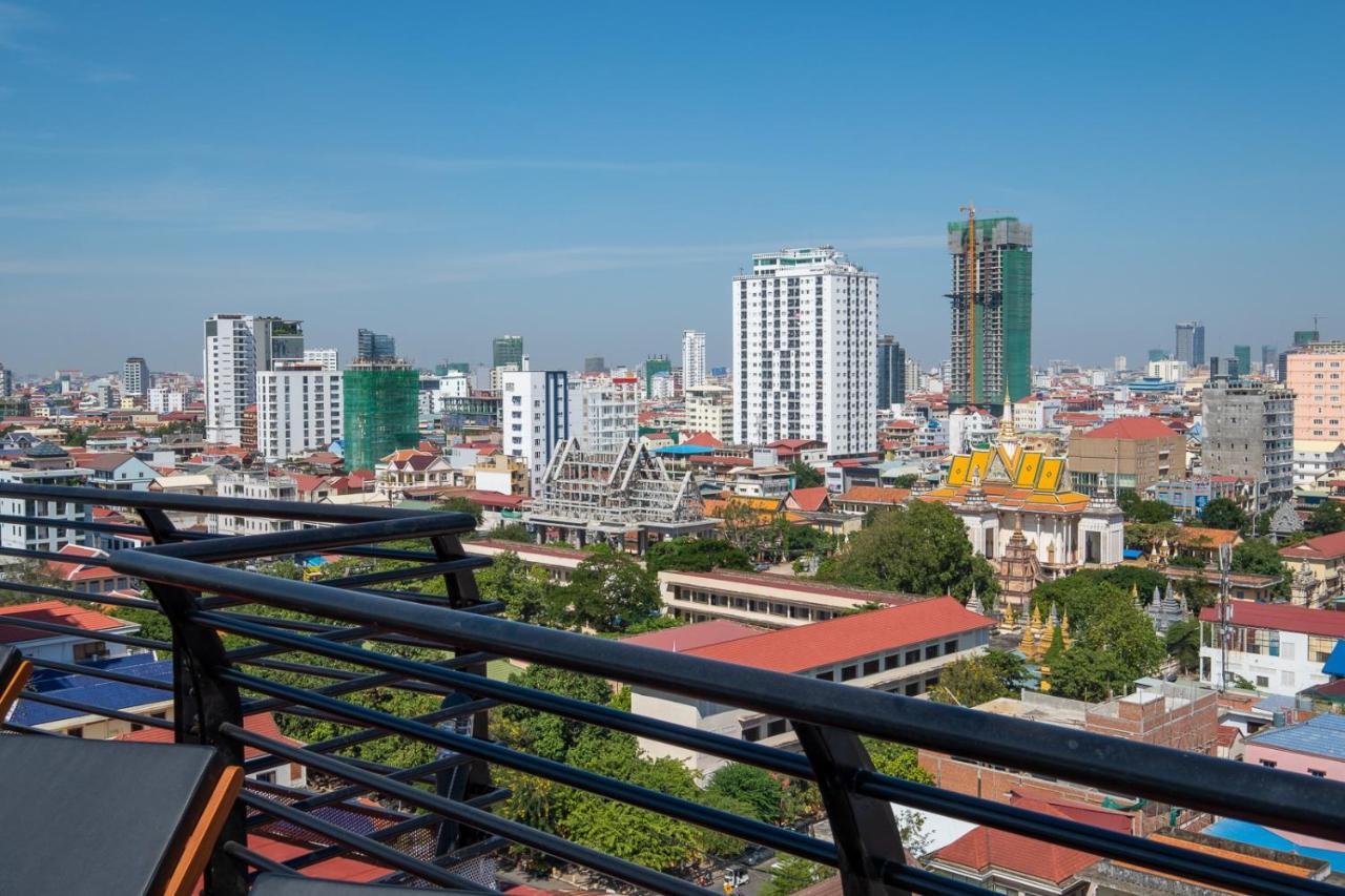 Colina Sky Hotel Phnom Penh Bagian luar foto